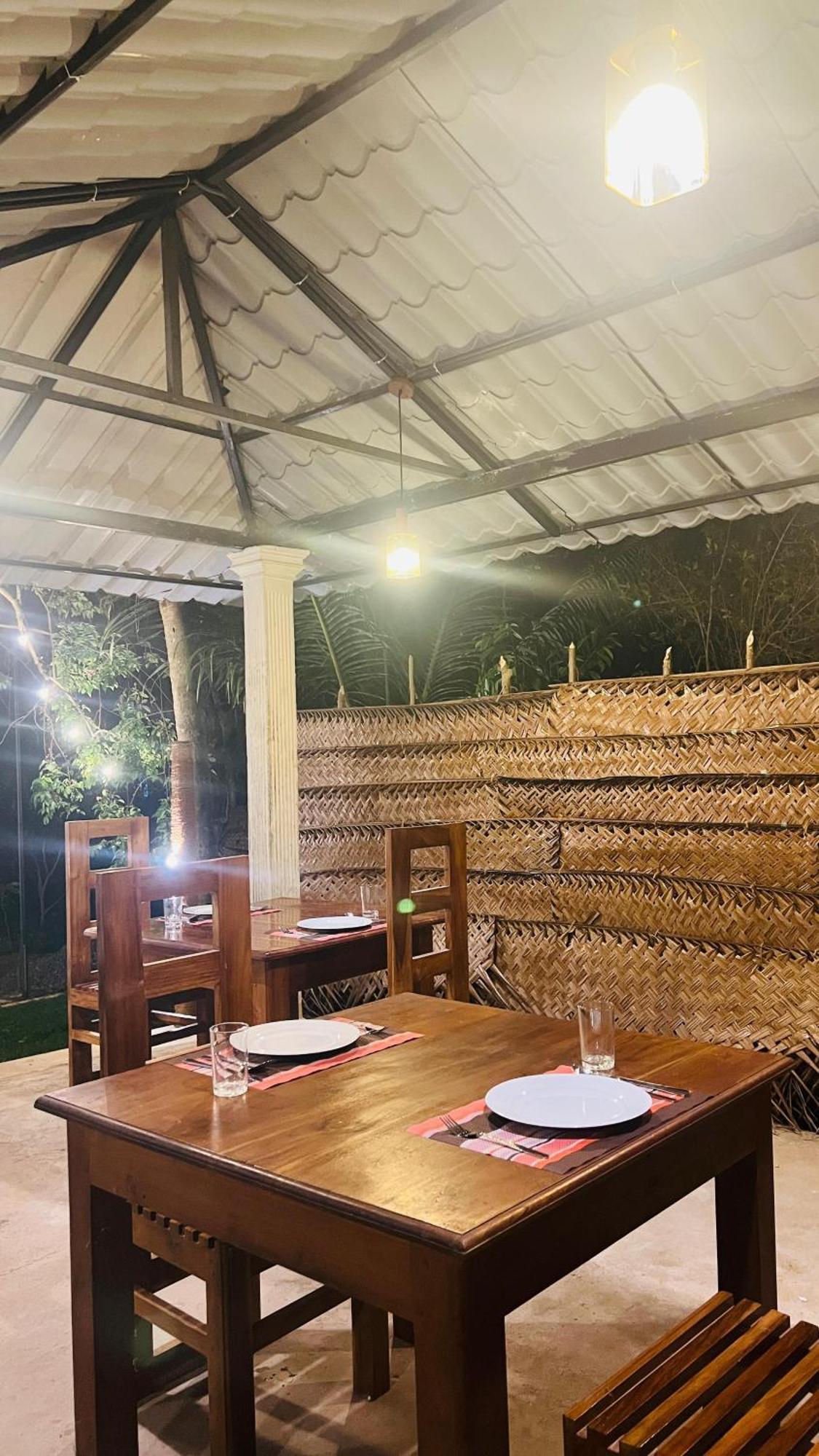 Udawalawa Safari Resort Udawalawe Eksteriør billede
