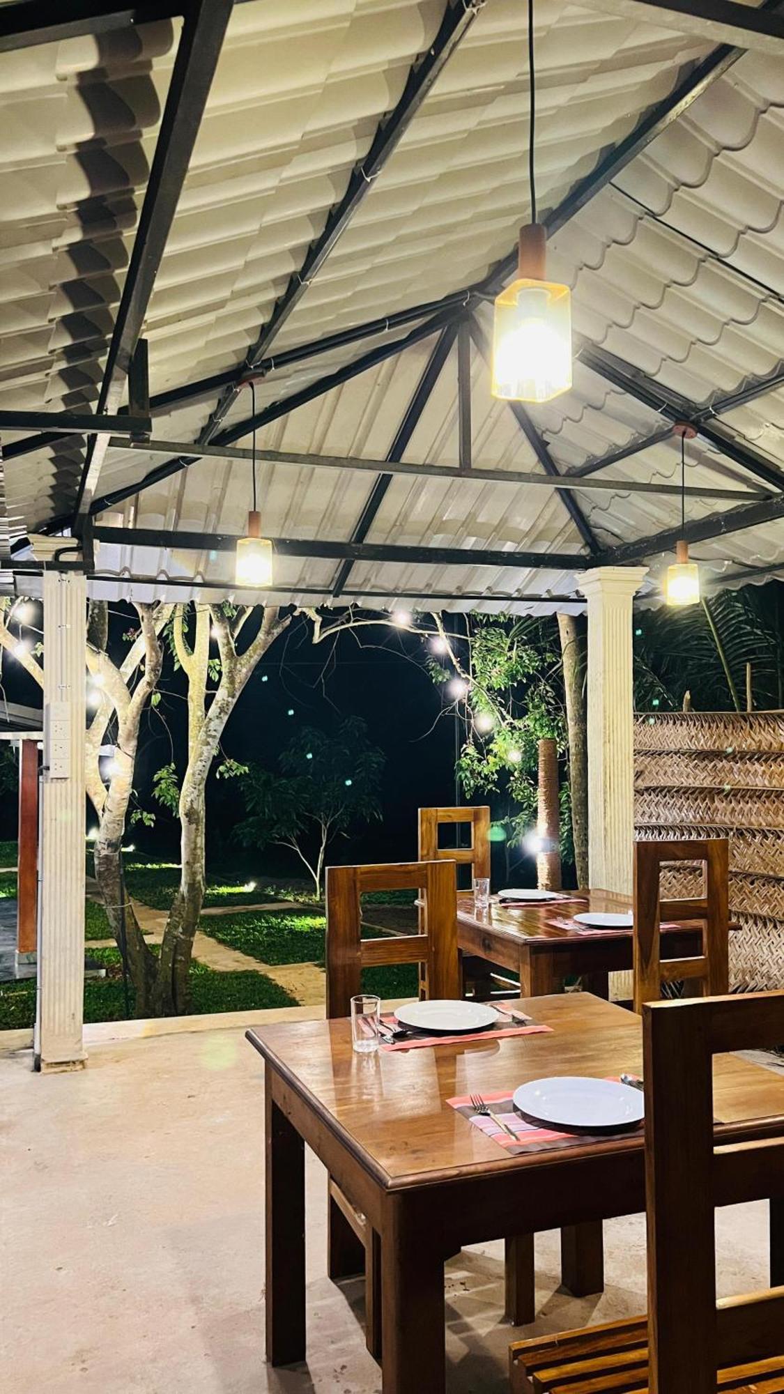 Udawalawa Safari Resort Udawalawe Eksteriør billede